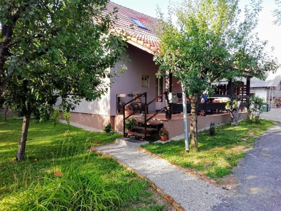Apartman Adam Раковица Экстерьер фото