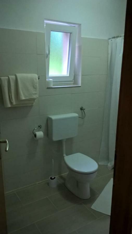 Apartman Adam Раковица Экстерьер фото